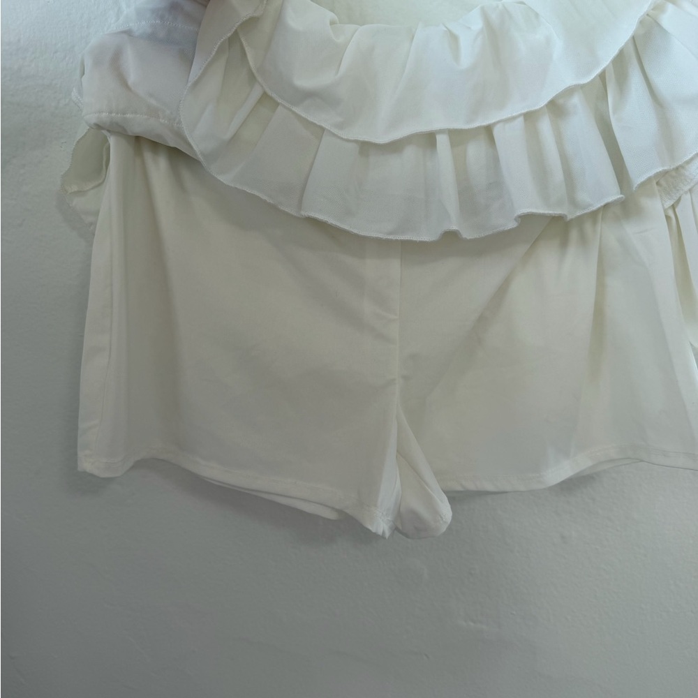 Urban Outfitters Cloud Dancer White Ruffled MiniSkirt Built in Shorts Medium NWT - Picture 6 of 9